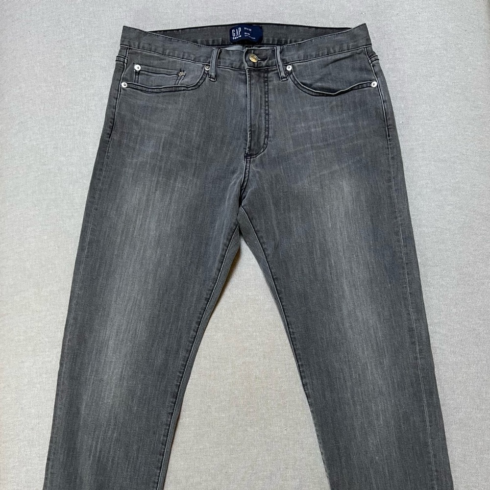 Men’s Gap Slim Straight Soft Jeans - Gray Wash